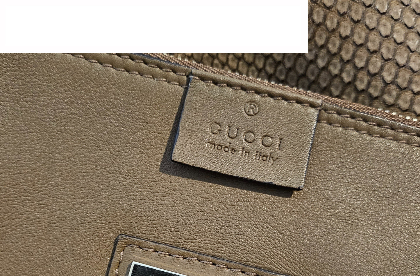 Gucci Jackie golden python hobo w gold hardware