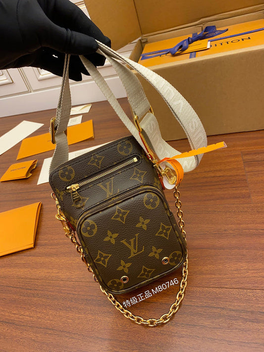 Alice Bags- Louis Vuittons  - 16515