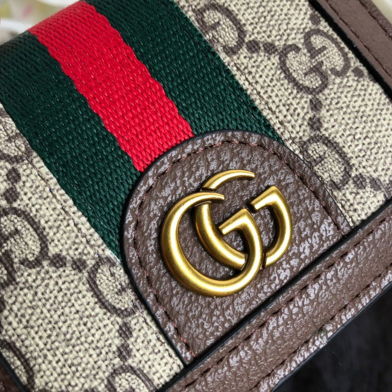 Gucci   Luxury Bags  865