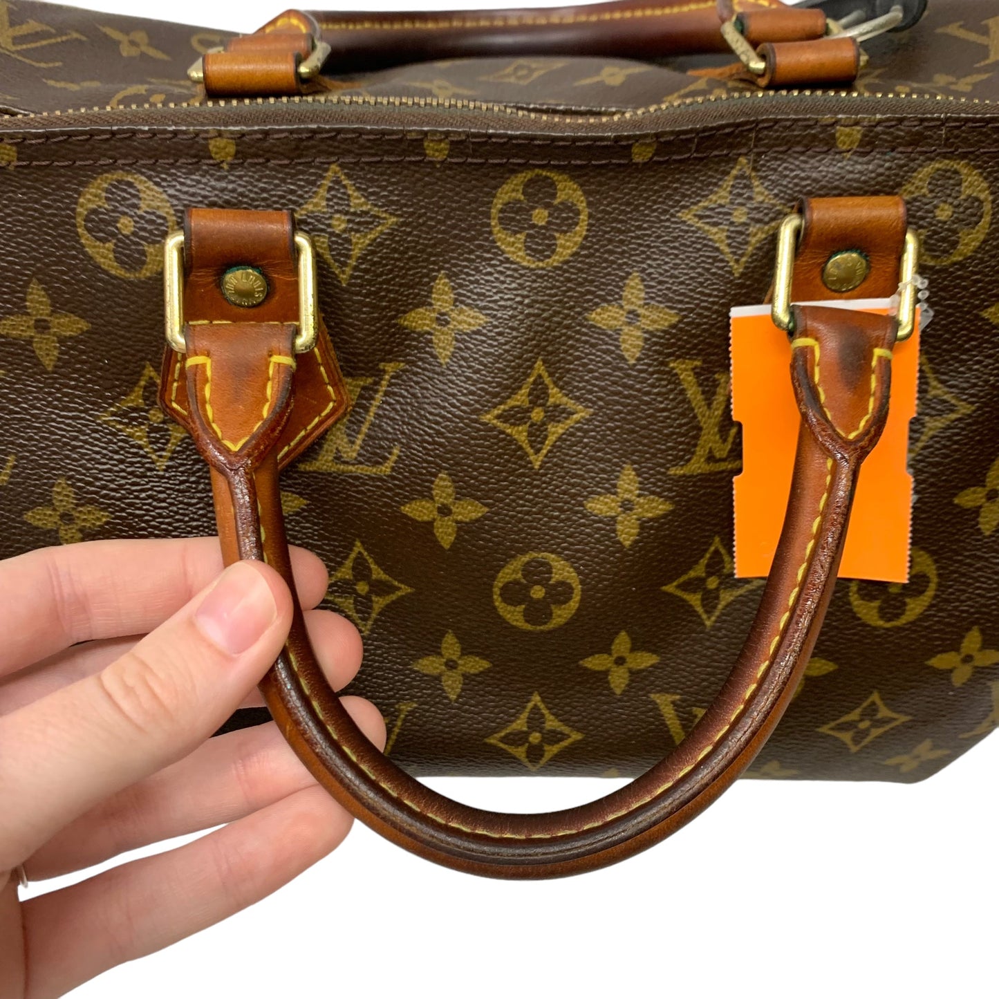 HandBag Luxury Designer By Louis Vuitton  Size: Medium