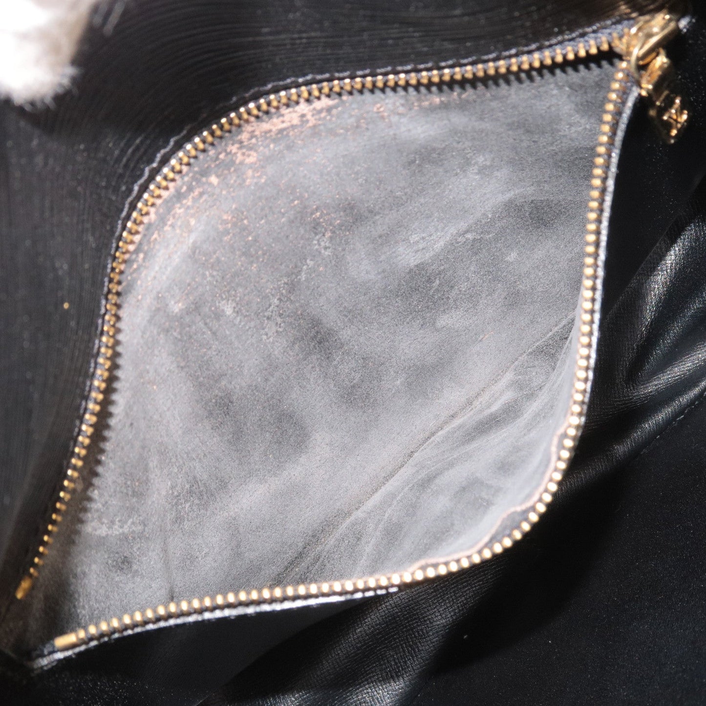 Louis Vuitton Epi Saint Cloud Shoulder Bag Black Noir M52192