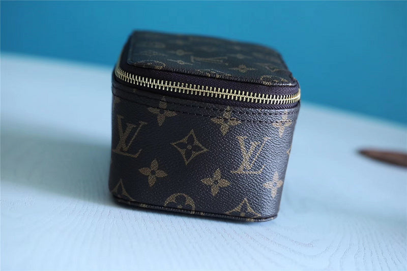 Alice bags - Louis Vuittons  - 9204