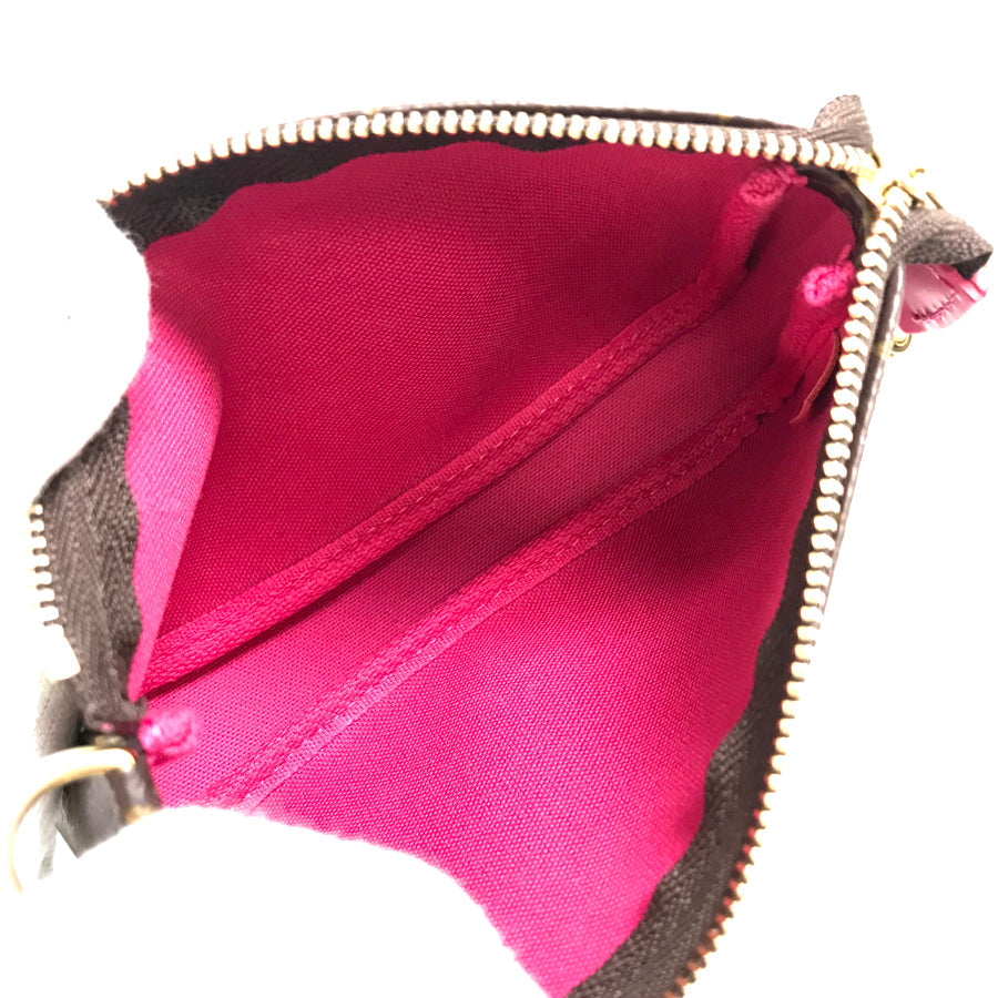 LOUIS VUITTON 2020 Holiday Season Limited Pouch