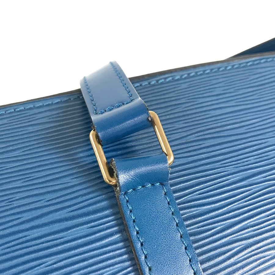 LOUIS VUITTON Epislo M52225 Hand bag