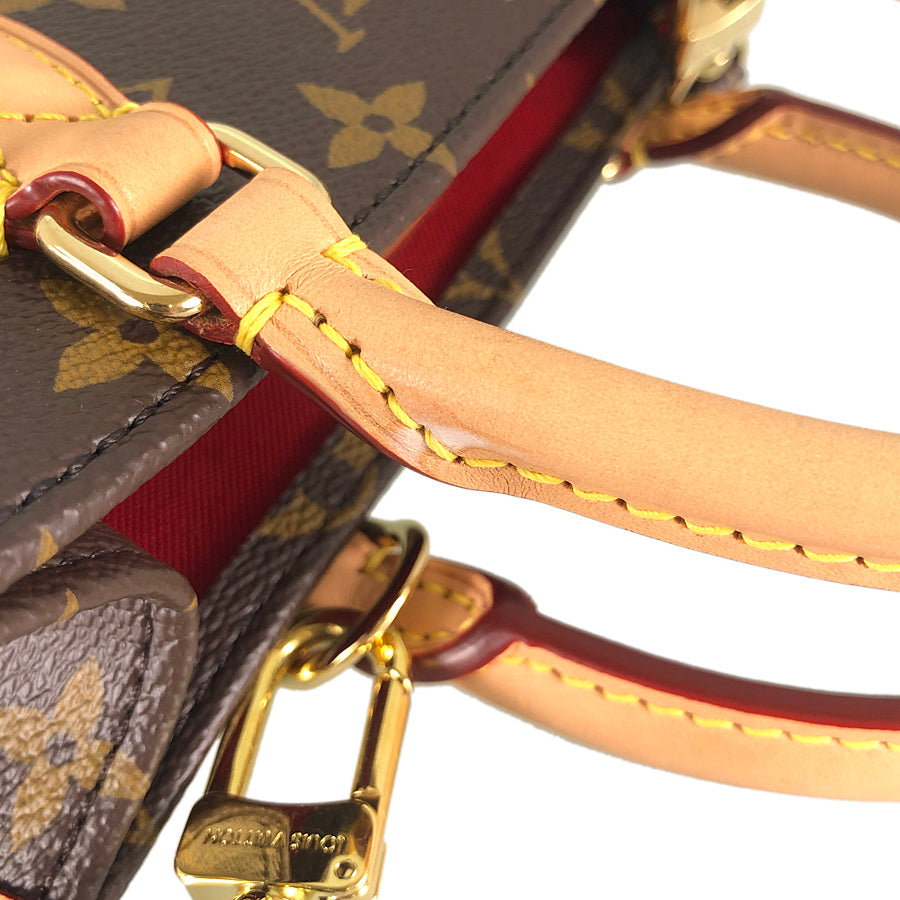 LOUIS VUITTON Handbag