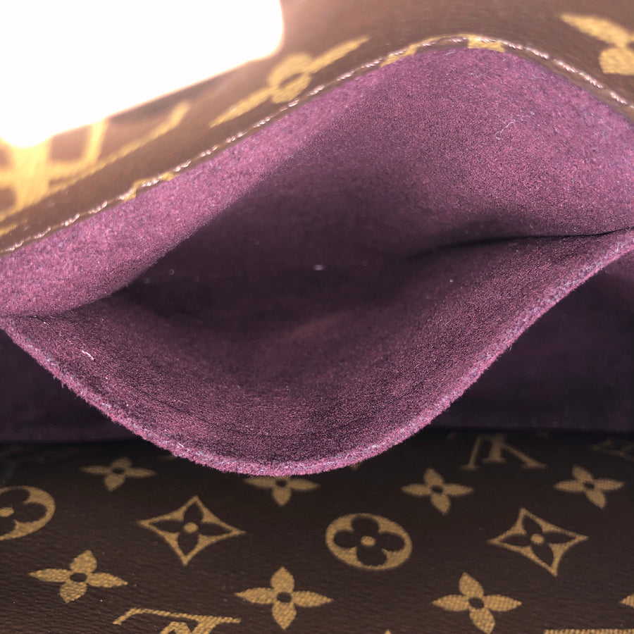 LOUIS VUITTON Handbag