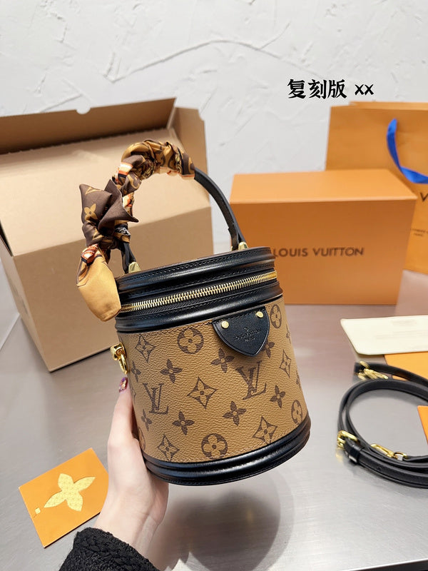Alice bags - Louis Vuittons  - 15129