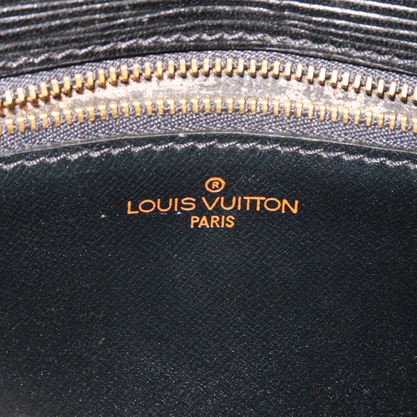 Louis Vuitton Epi Saint Cloud Shoulder Bag Black Noir M52192