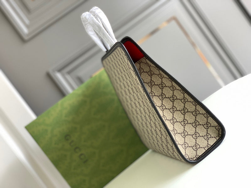 Gucci   Luxury Bags  978