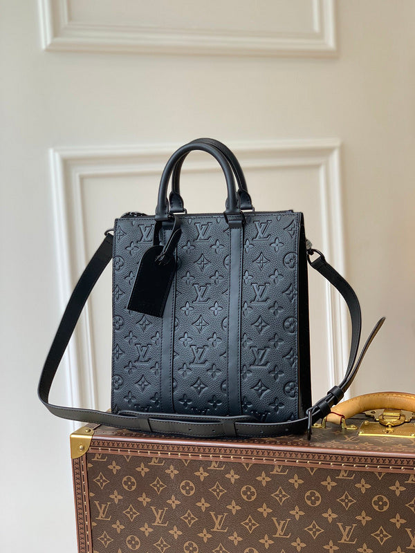 Alice Bags- Louis Vuittons  - 16473