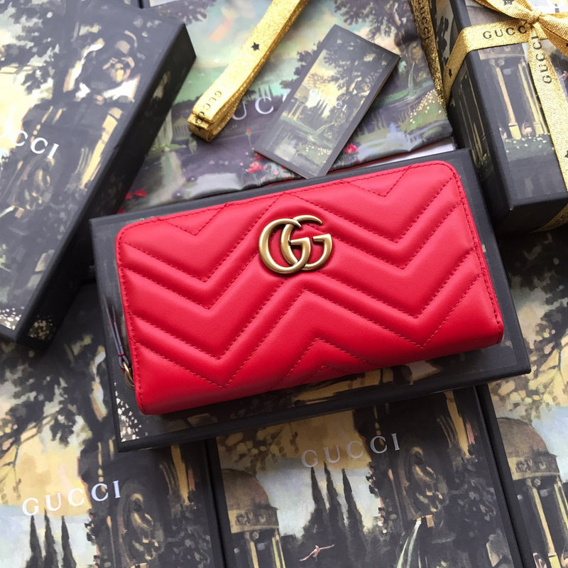 Gucci   Luxury Bags  939