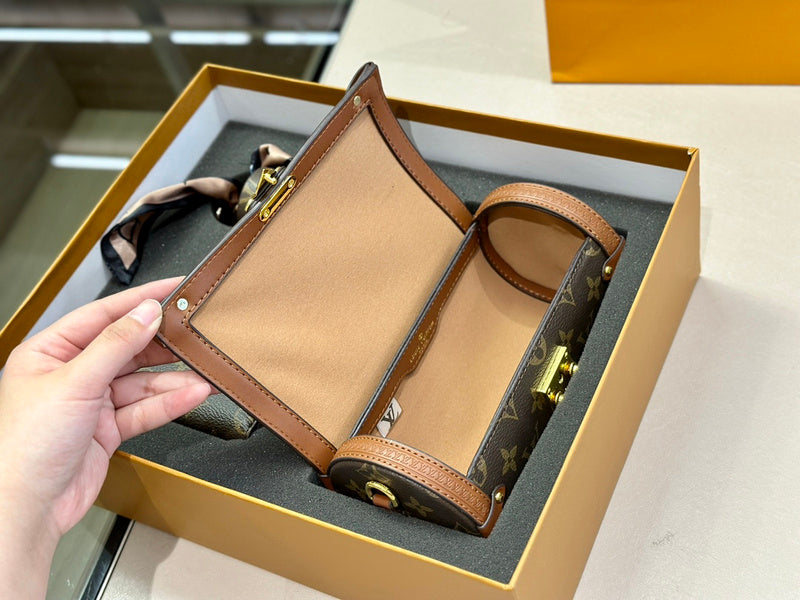 Alice bags - Louis Vuittons  - 14889