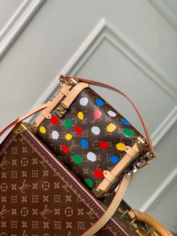 Alice Bags- Louis Vuittons  - 15969