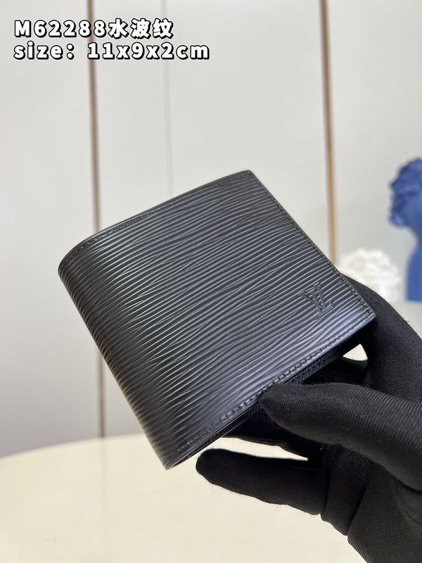 Alice  Bags- Louis Vuittons  - 16085