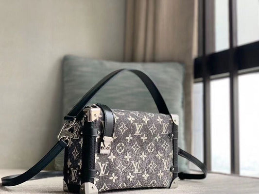 Alice  Bags- Louis Vuittons  - 16026