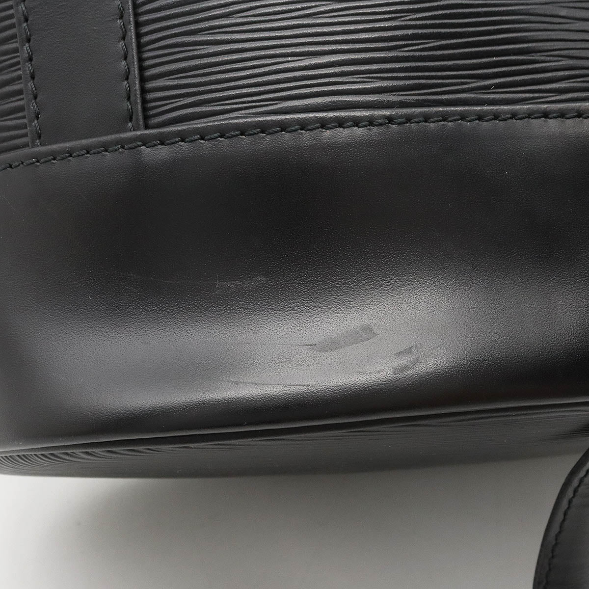 Louis Vuitton Epi Randonnée PM Shoulder Bag M52352