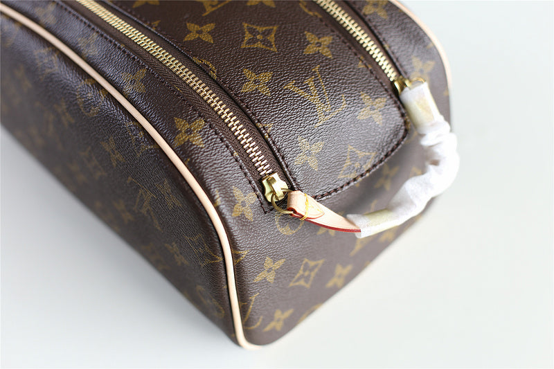 Alice bags - Louis Vuittons  - 10987