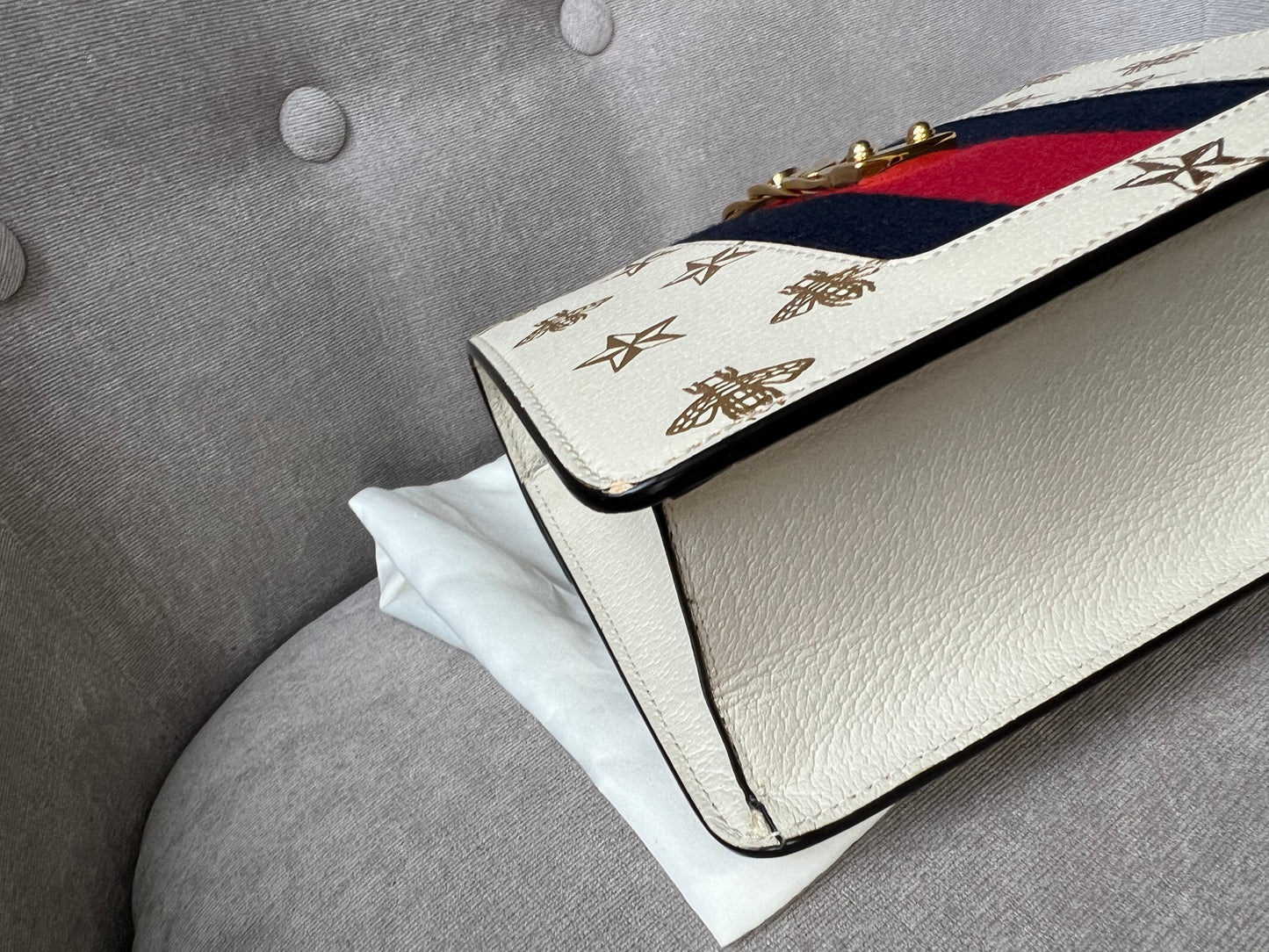 Gucci White Bee Star Sylvie Mini Bag (RRP £1,890)