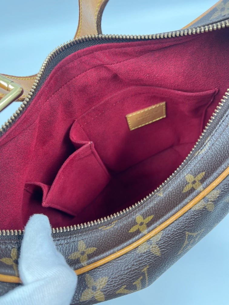 Louis Vuitton Croissant MM