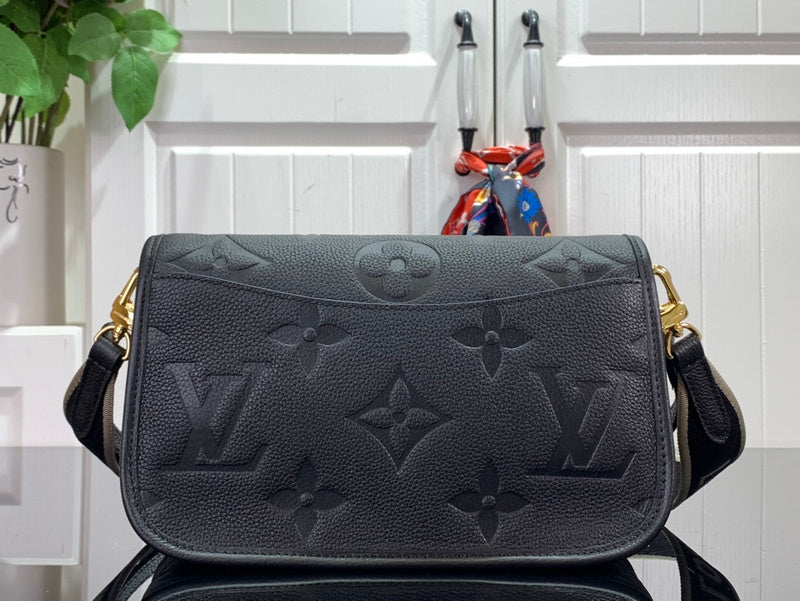 Alice bags - Louis Vuittons  - 15660