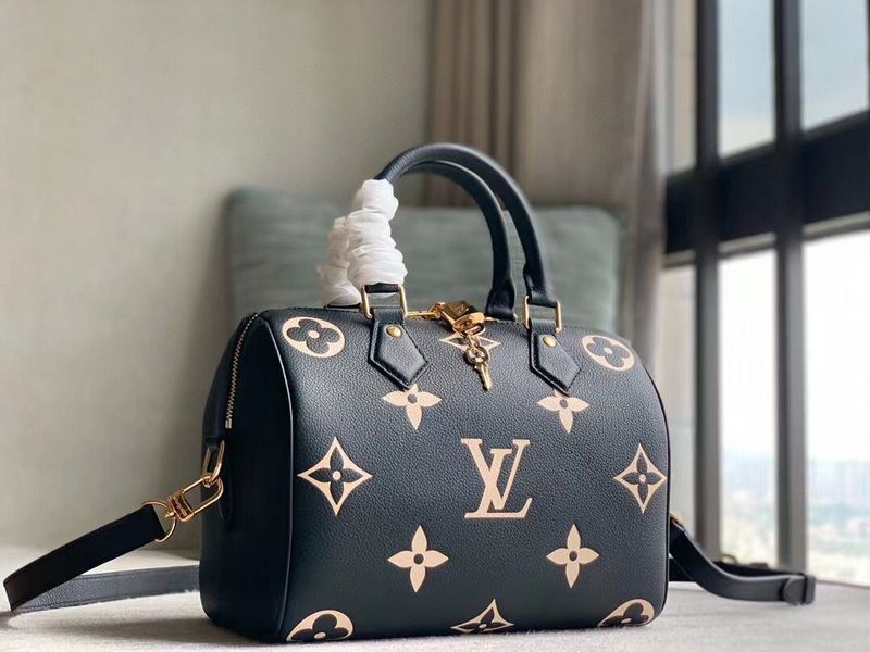 Alice bags - Louis Vuittons  - 15683