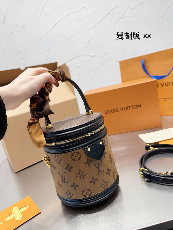 Alice bags - Louis Vuittons  - 15129