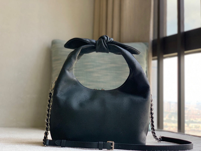 Alice Bags- Louis Vuittons  - 16384