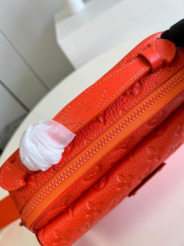Alice Bags- Louis Vuittons  - 16415