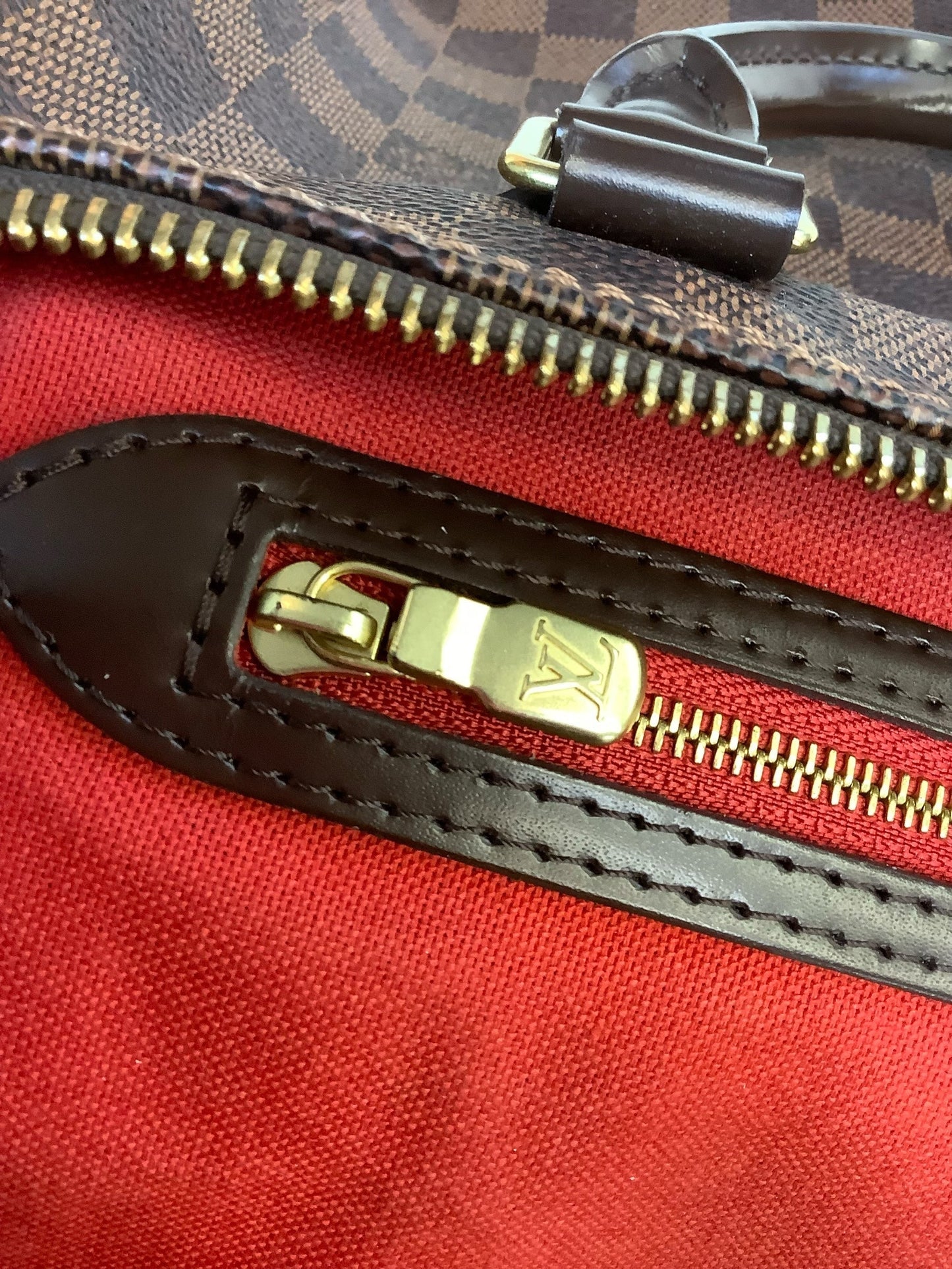HandBag Luxury Designer Louis Vuitton, Size Large