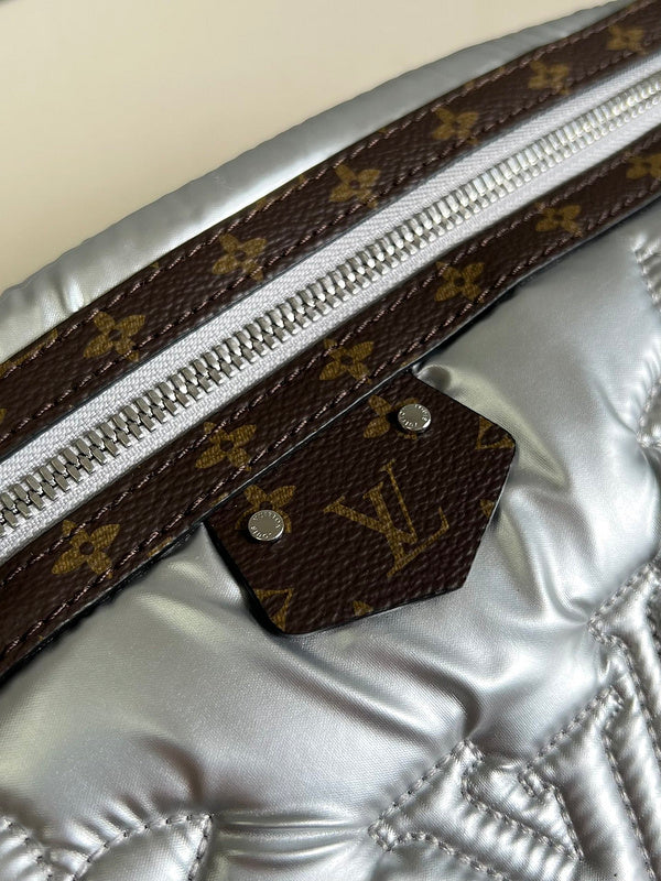 Alice Bags- Louis Vuittons  - 16107