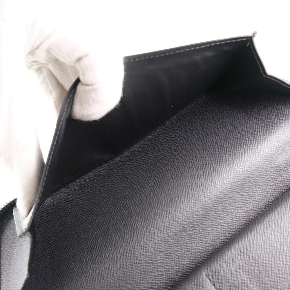 Louis Vuitton Black Leather Zippy Wallet Vertical wallet accessories