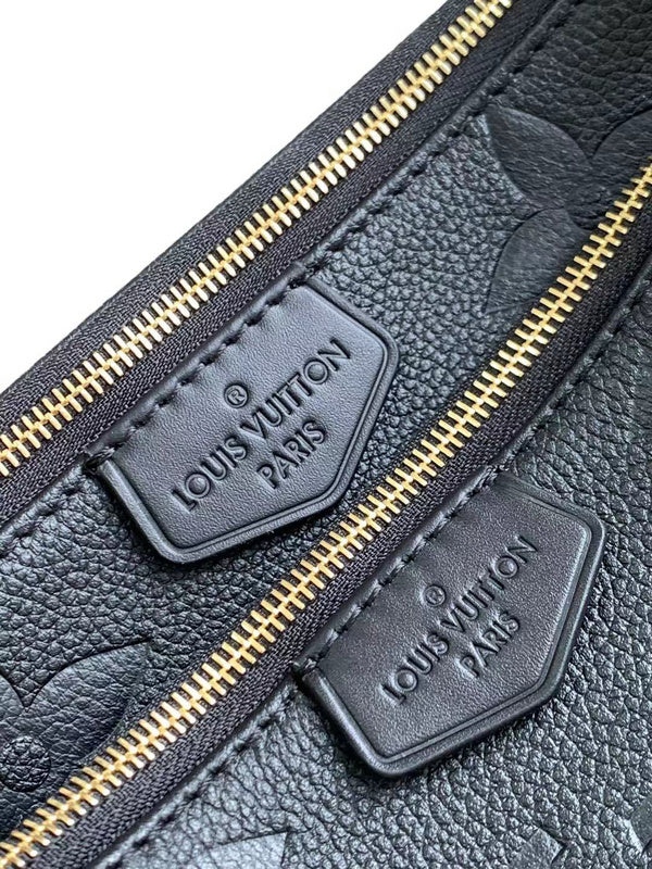 Alice Bags- Louis Vuittons  - 16450