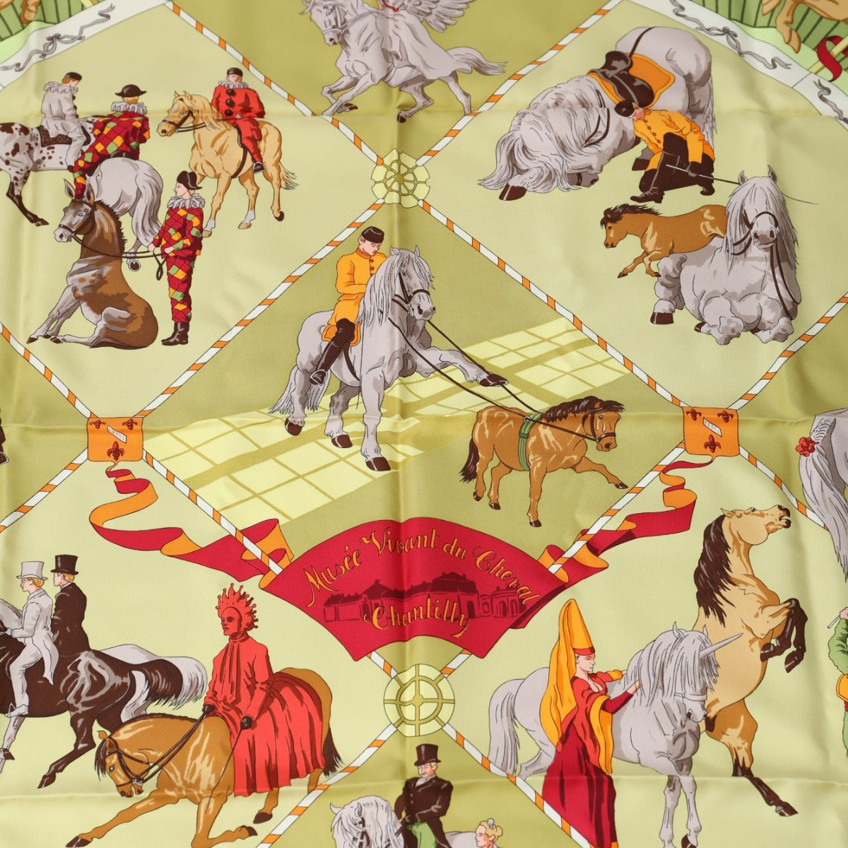 HERMES scarf silk Yellowish green Stall Chantilly Castle Horse Museum Carre90 Women Used