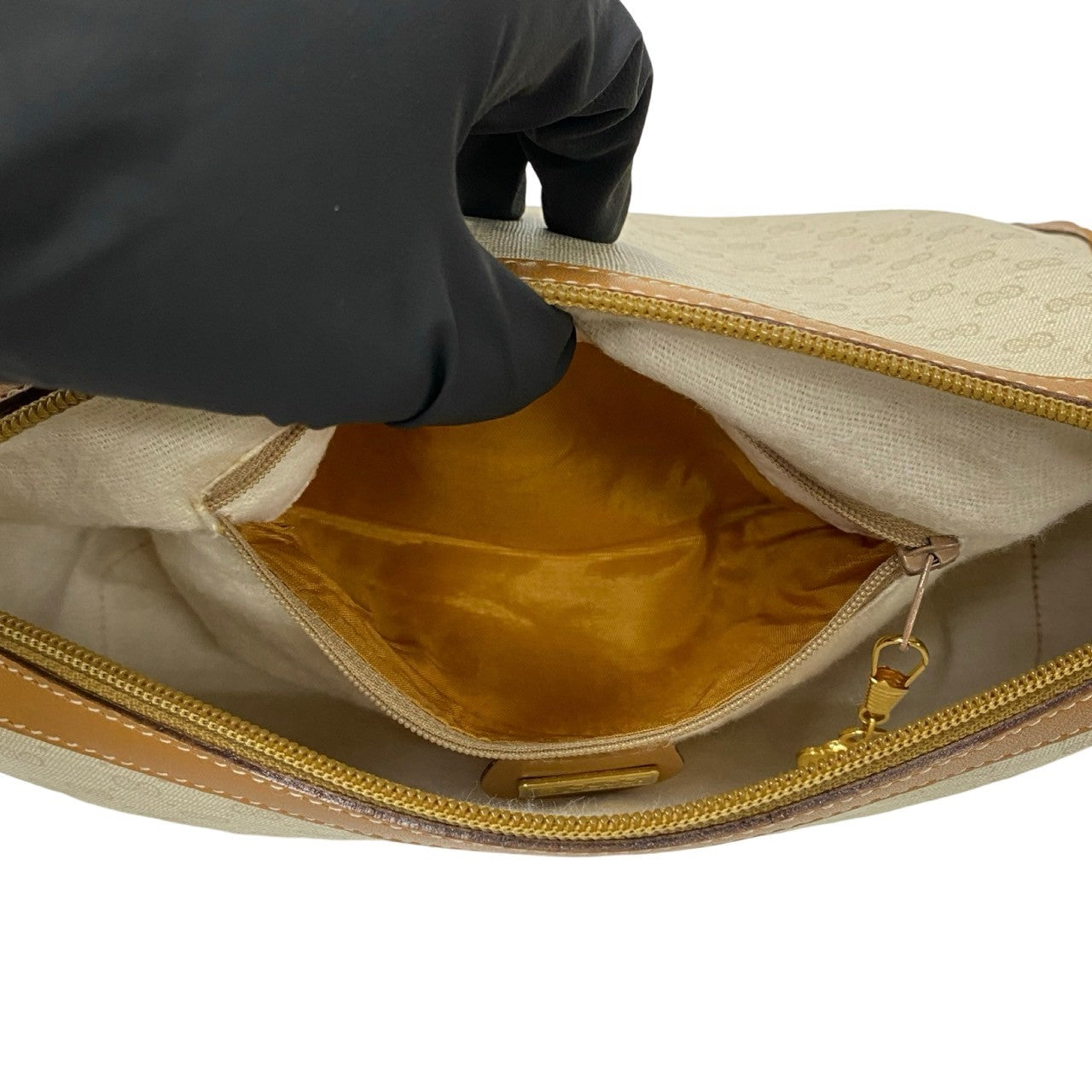 GUCCI Shoulder Bag leather Brown