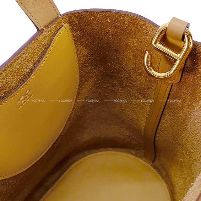 HERMES Handbag In the Loop 18 Biscuit Taurillon Clemence/Veau Swift Gold HW Stamp