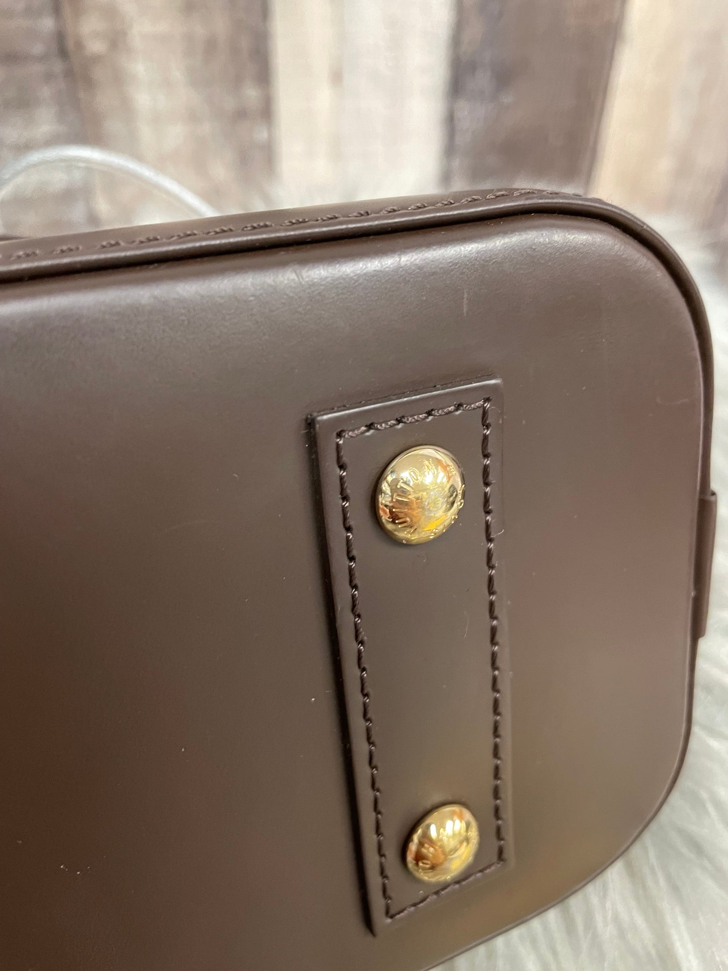 HandBag Luxury Designer Louis Vuitton, Size Small