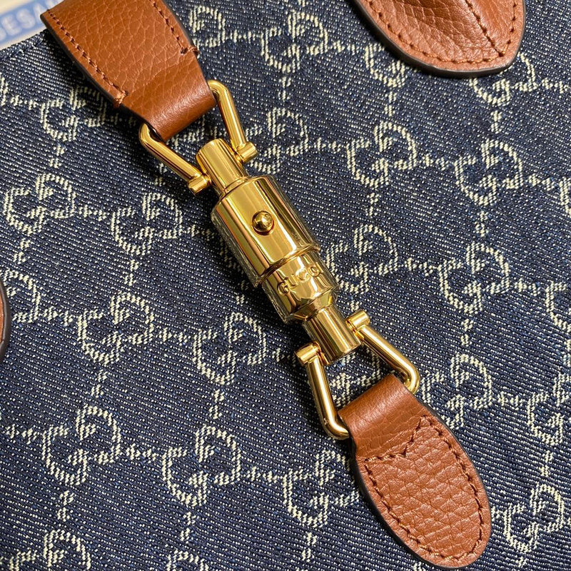 Gucci   Luxury Bags  1013