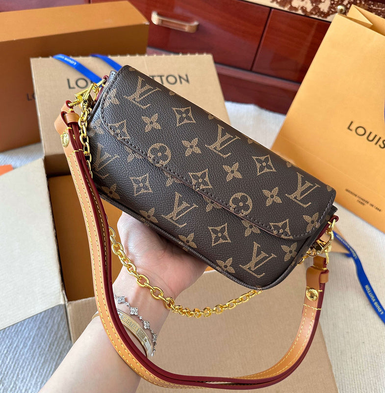 Alice bags - Louis Vuittons  - 14851