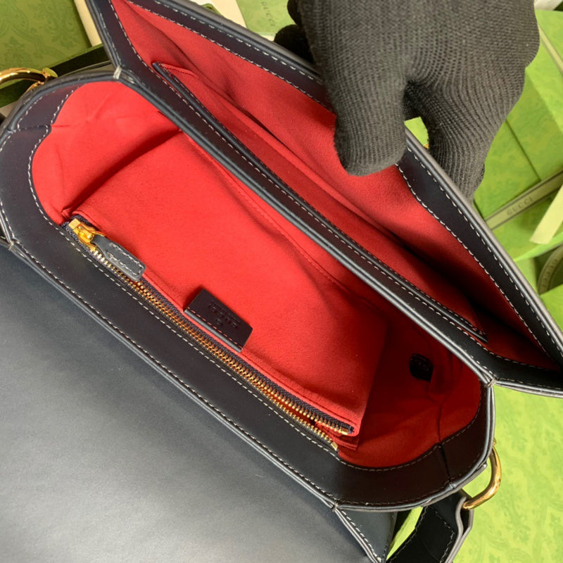 Gucci   Luxury Bags  1084
