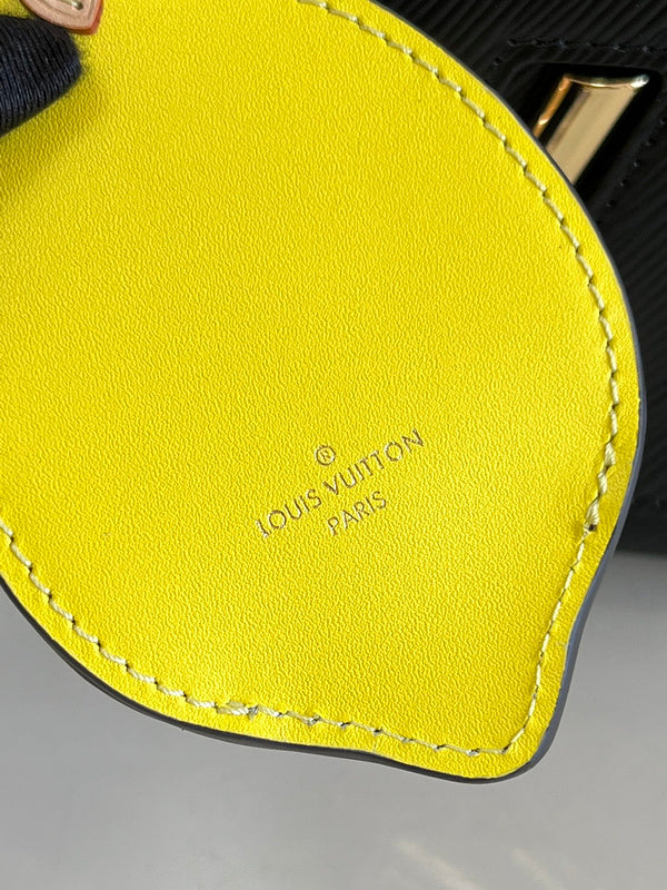 Alice Bags- Louis Vuittons  - 16427