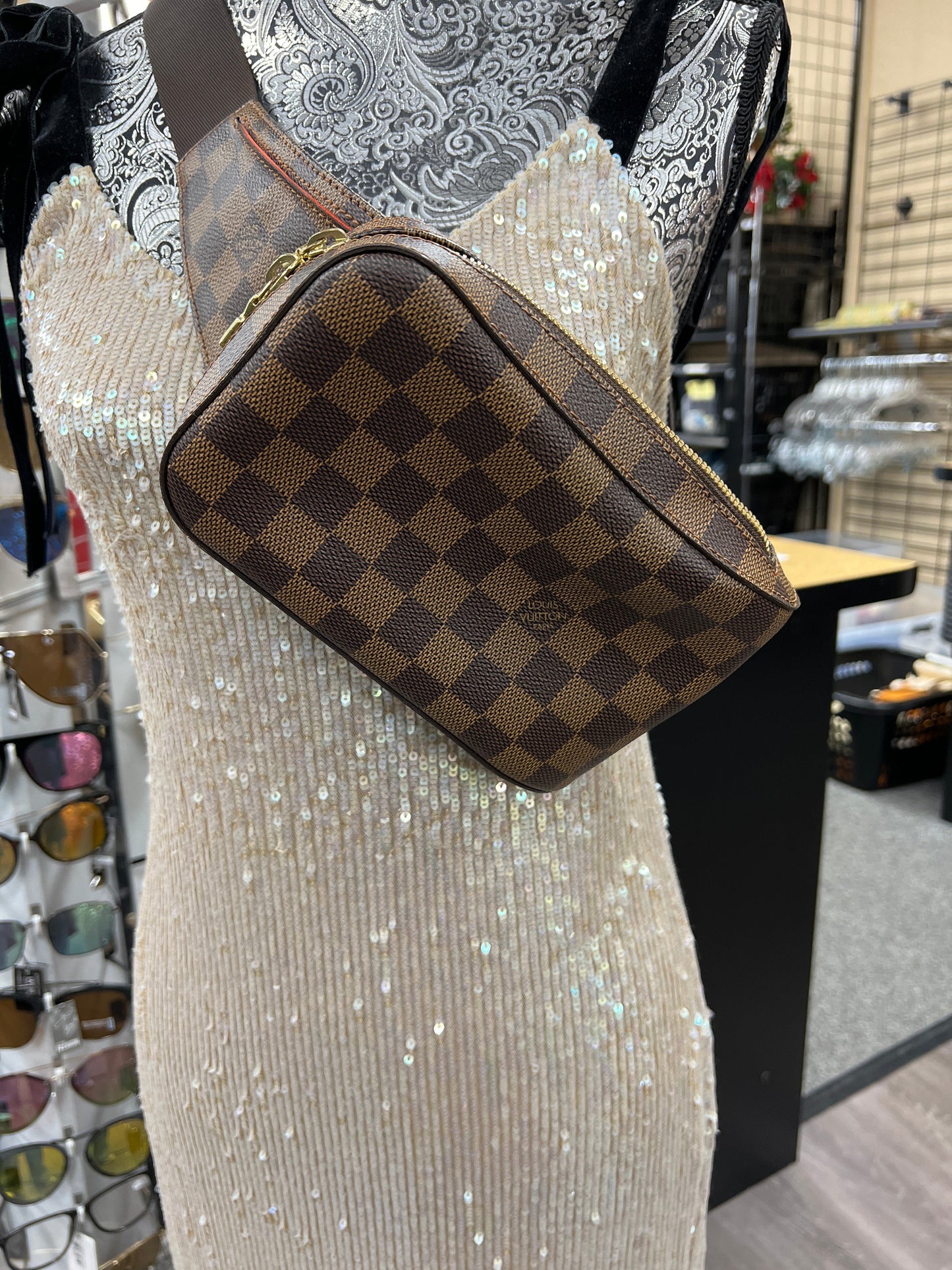 Belt Bag Luxury Designer By Louis Vuitton  Size: Medium