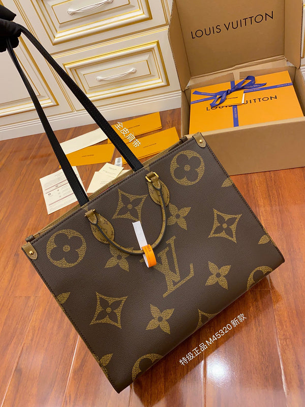 Alice Bags- Louis Vuittons  - 16157