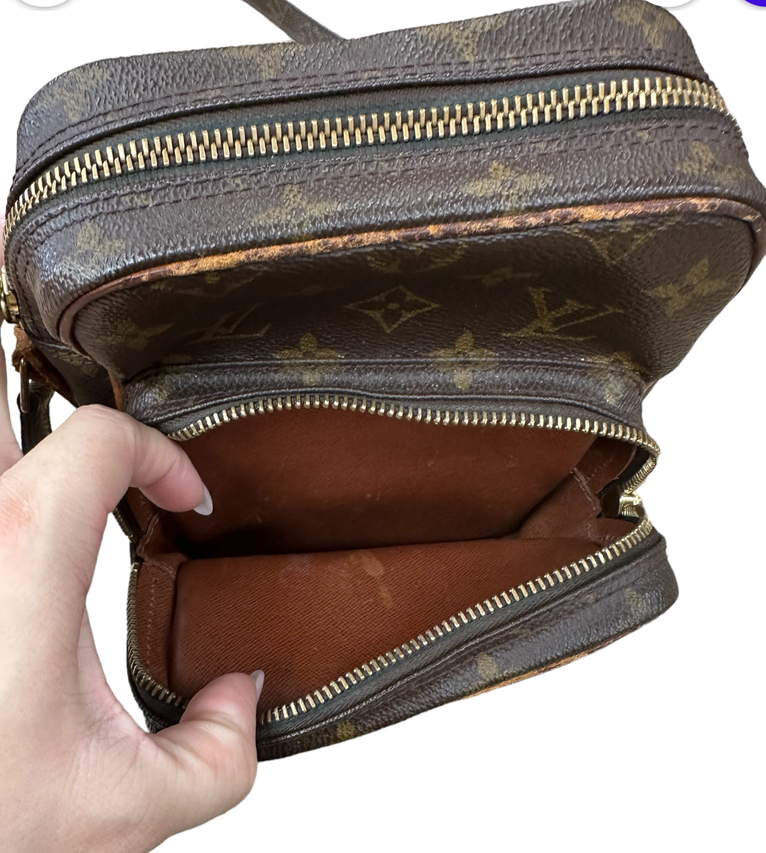 HandBag Louis Vuitton, Size Small