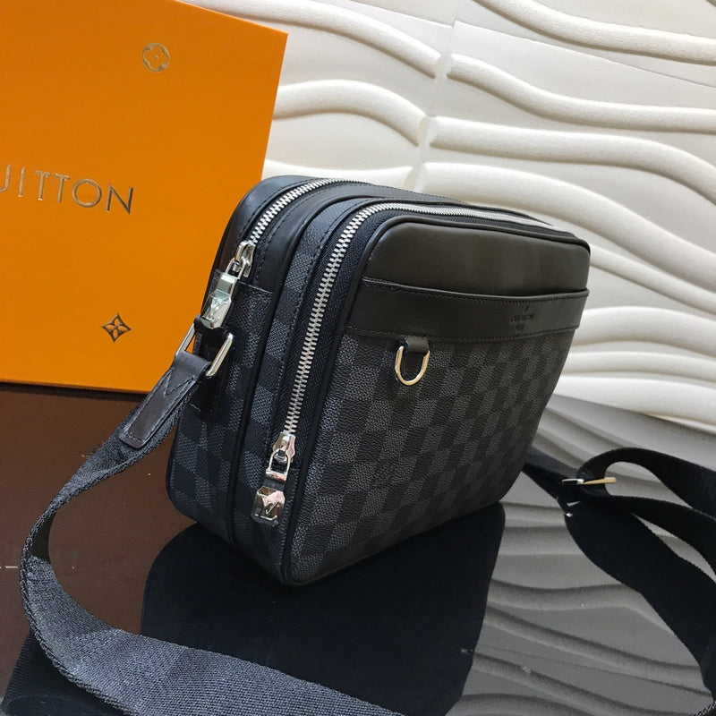 Alice Bags- Louis Vuittons  - 16556