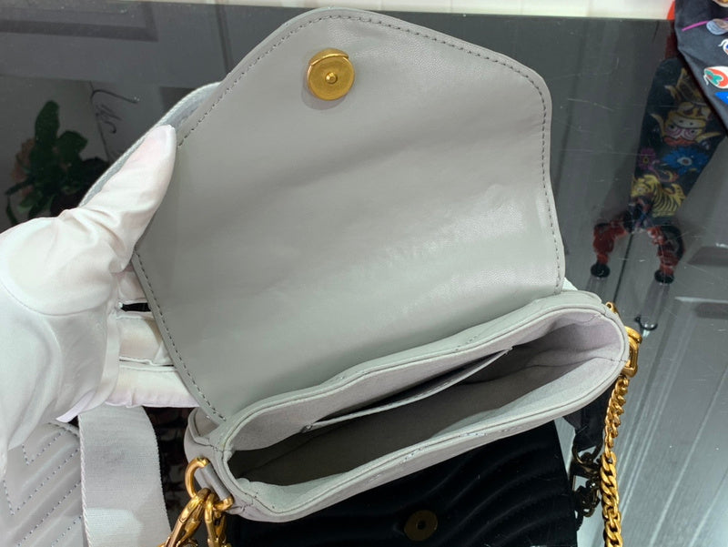 Alice Bags- Louis Vuittons  - 16433