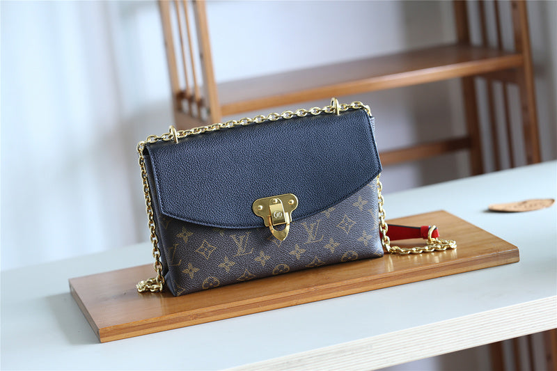 Alice bags - Louis Vuittons  - 7827