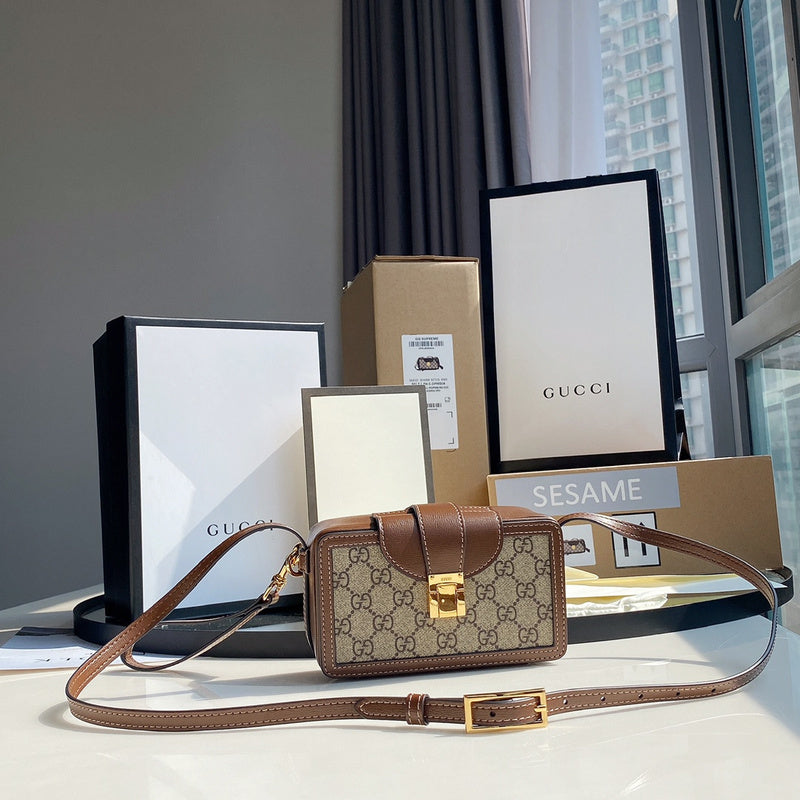 Gucci   Luxury Bags  1376
