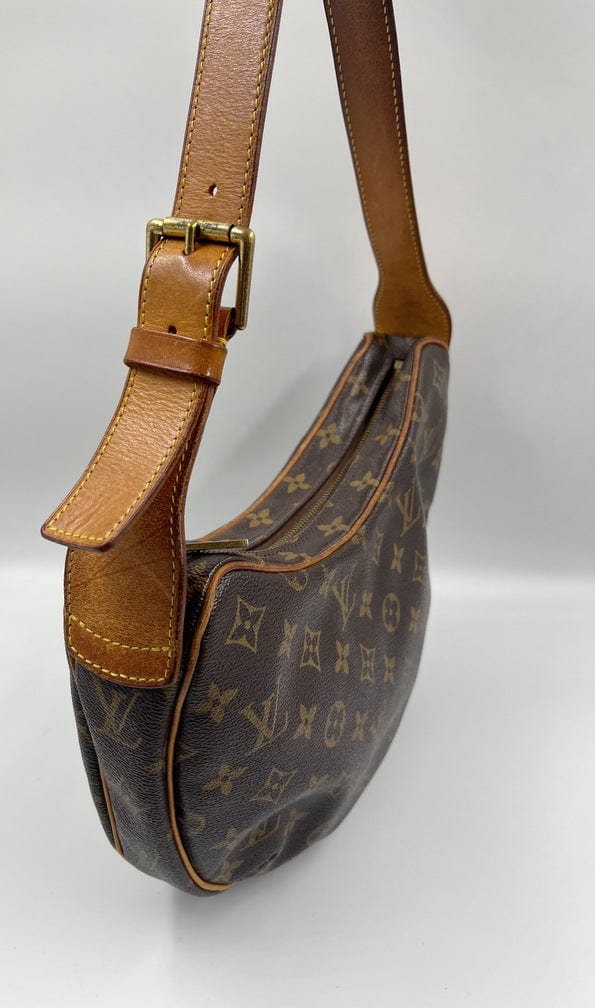 Louis Vuitton Croissant MM