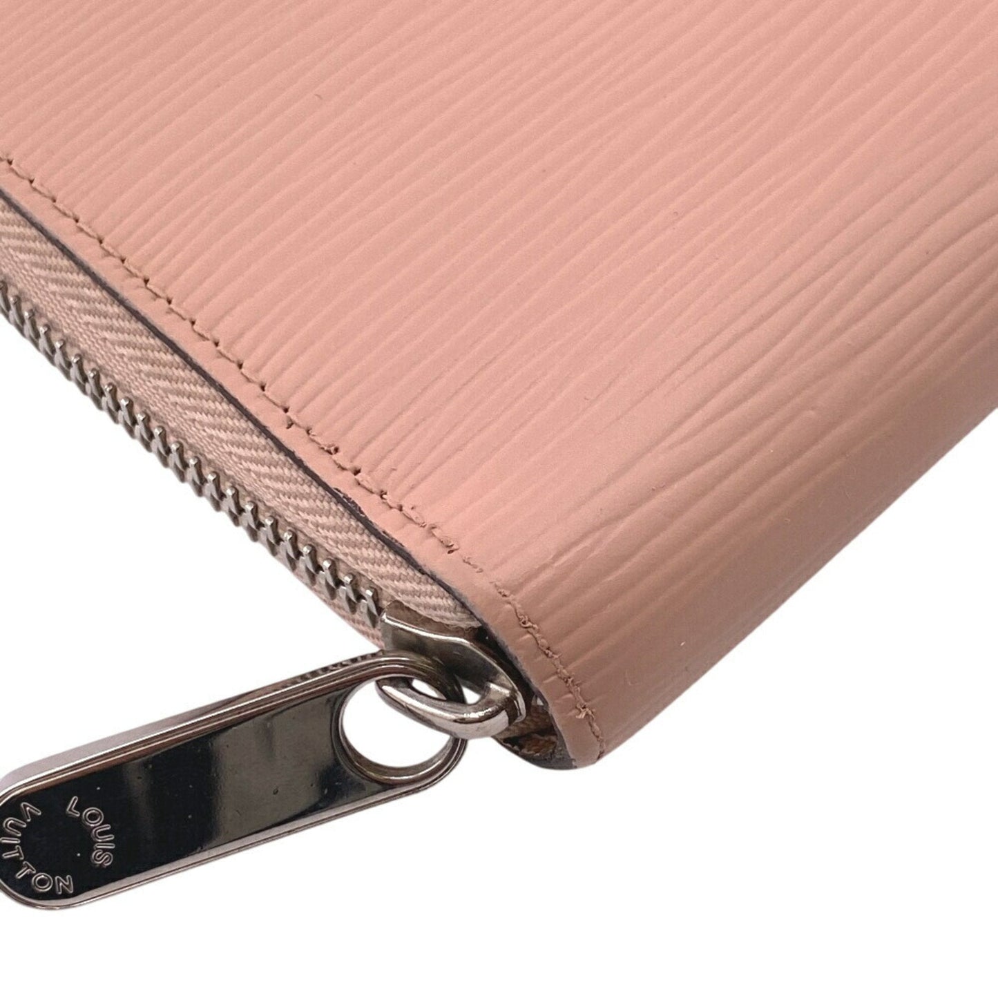 Louis Vuitton Epi  Epi Leather Long Wallet (Bi-Fold)