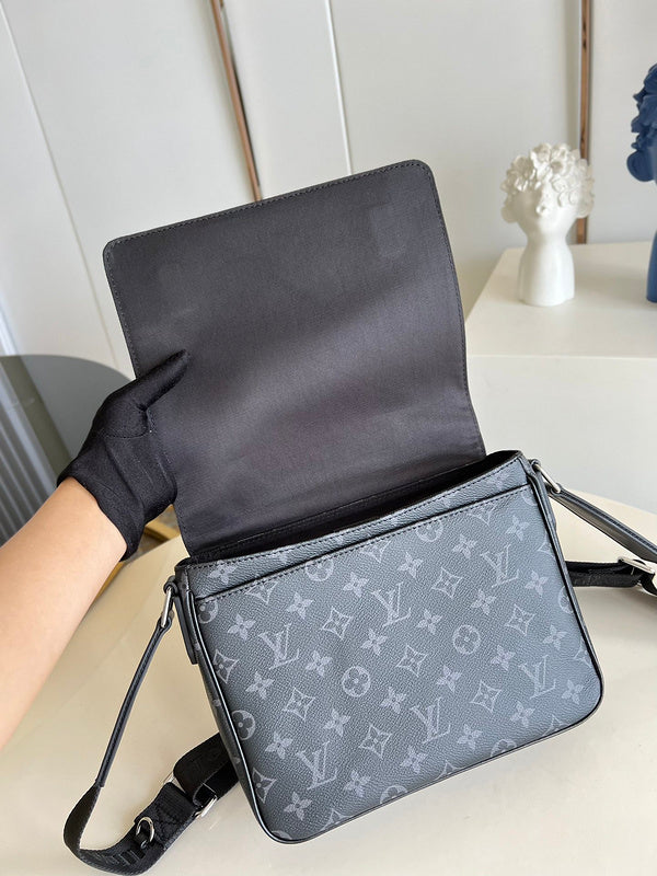 Alice Bags- Louis Vuittons  - 16349